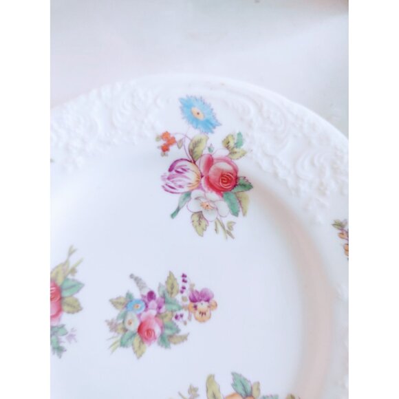 COALPORT SEVRES GROUP PATTERN EMBOSSED Bread & Butter Plates (set of 6)   5 1/2" - Picture 5 of 16